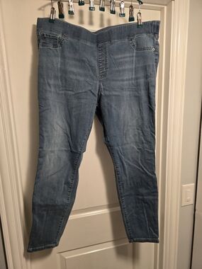 Amazon Light Blue Skinny Women's Jeans